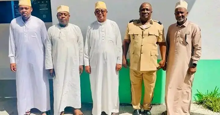 Le ministre de la Jeunesse et des Sports échange avec le comité exécutif de la FFC