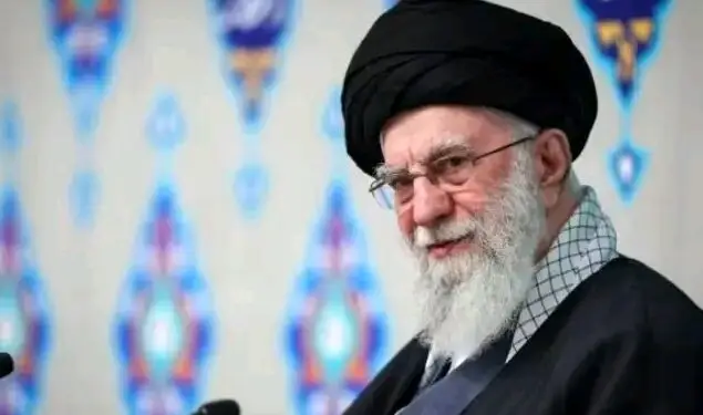 Mort d’Ali Khamenei : l’Iran sous tension après une frappe américano-israélienne