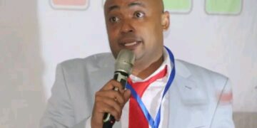 Le Pr MOUTU Abdou Salam Moutui partage son parcours aux étudiants du CUP